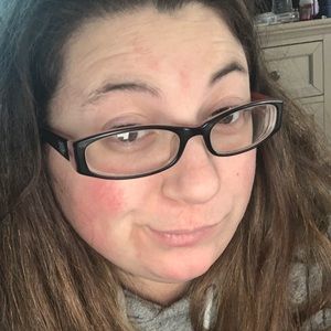 Meet your Posher, Halie